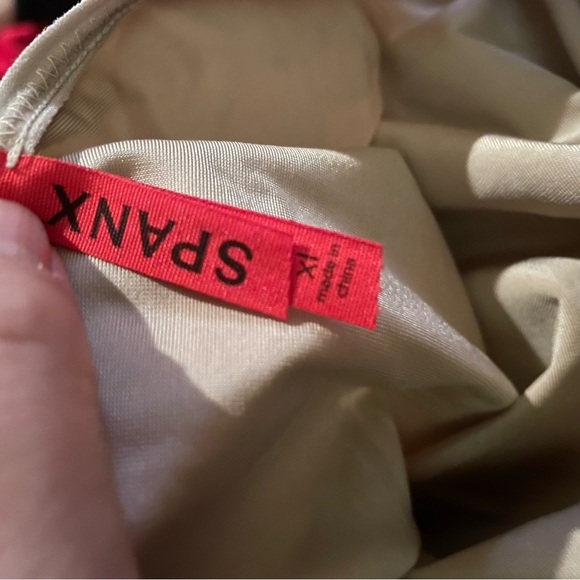 Spanx tank top sz xlarge - Picture 2 of 2